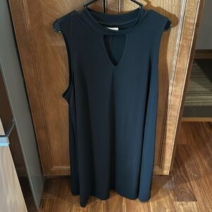 Black Sleeveless Dress